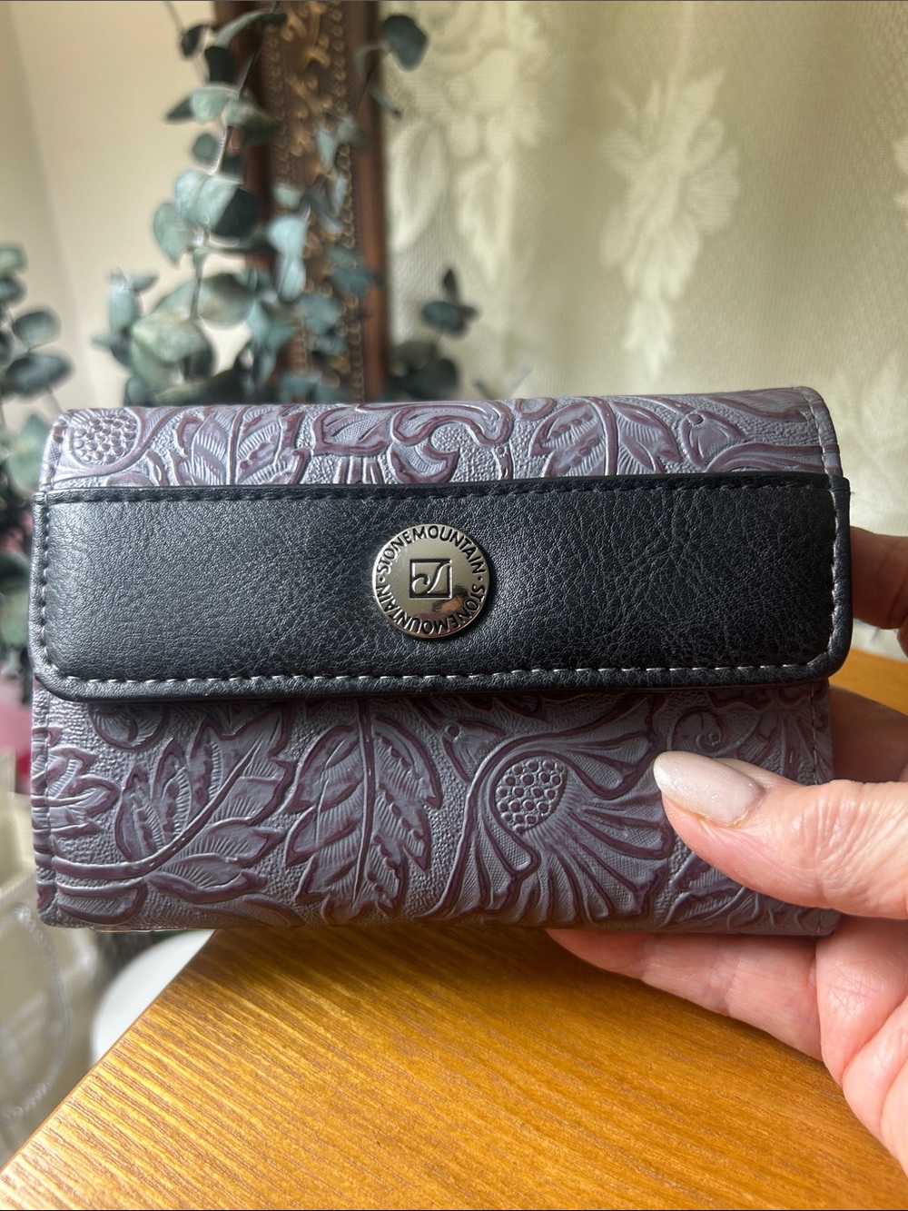 Stone Mountain Leather wallet new with tags